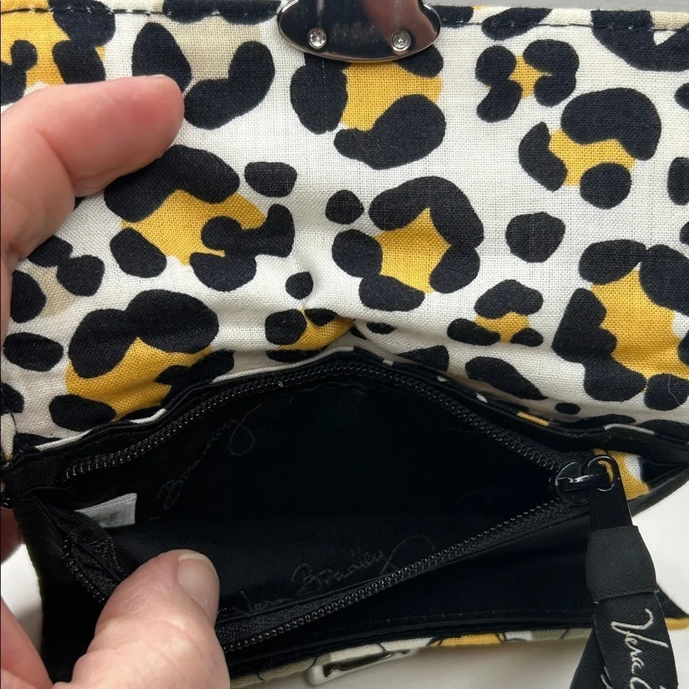 Vera Bradley Floral Wallet in Yellow and Black - Latch bar issue - Picture 6 of 7
